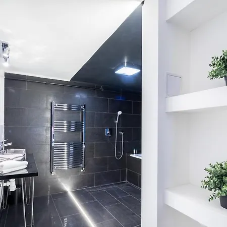 Apartment Stylish - Street Of The Basilica Budapest